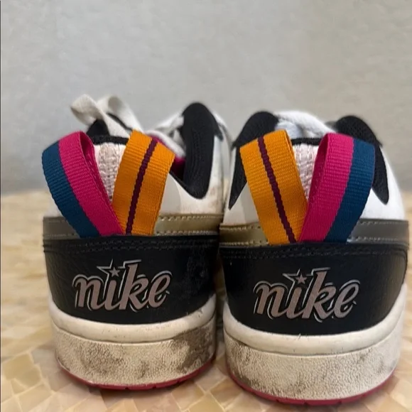 Nike Black and White Sneakers Classic Low-Top Design 3.5 y - Picture 9 of 14